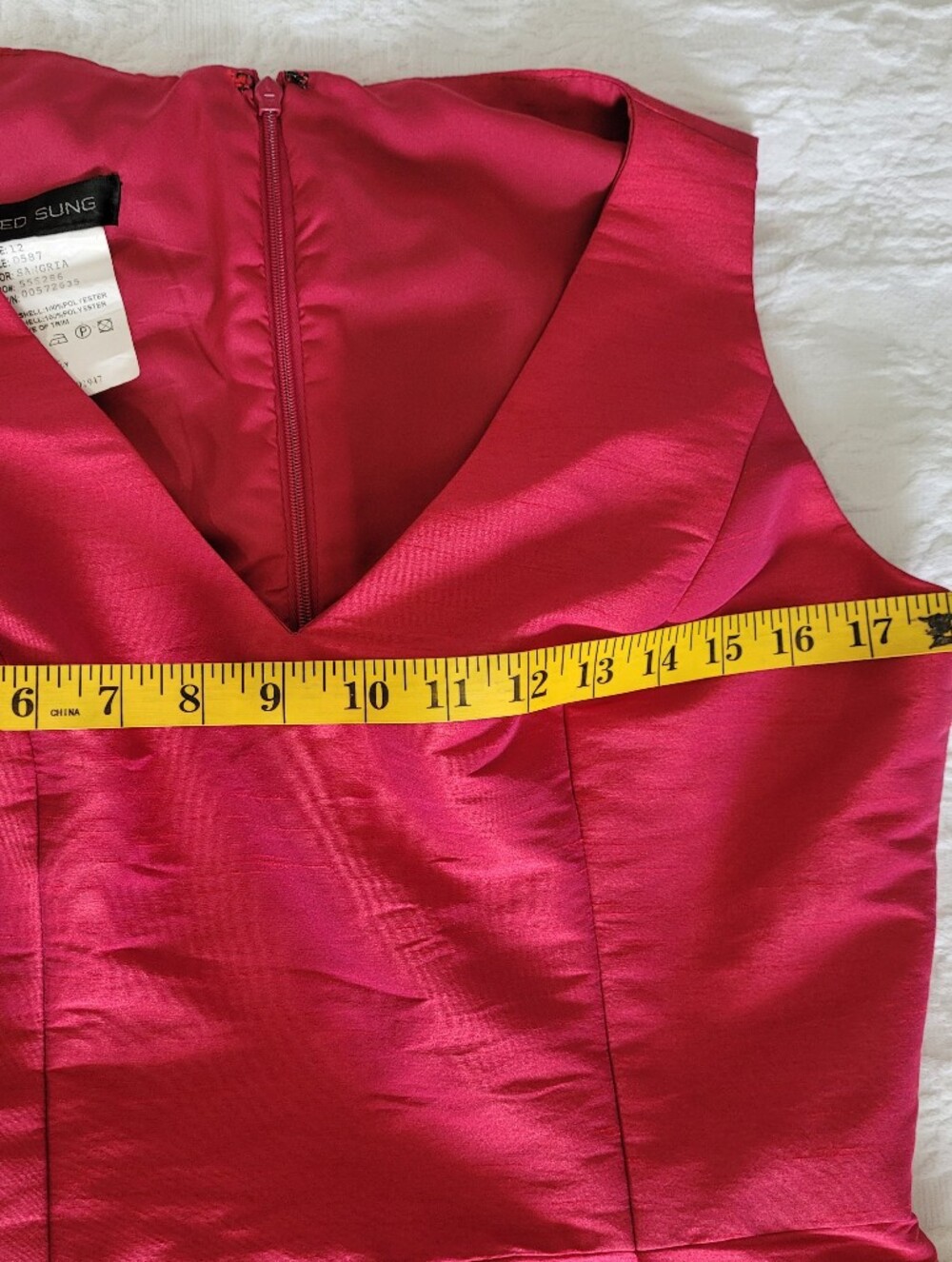 ALFRED SUNG Sangria Satin Sleveless V-Neckline Pleaded Cocktail Dress Size 12 - Picture 9 of 11